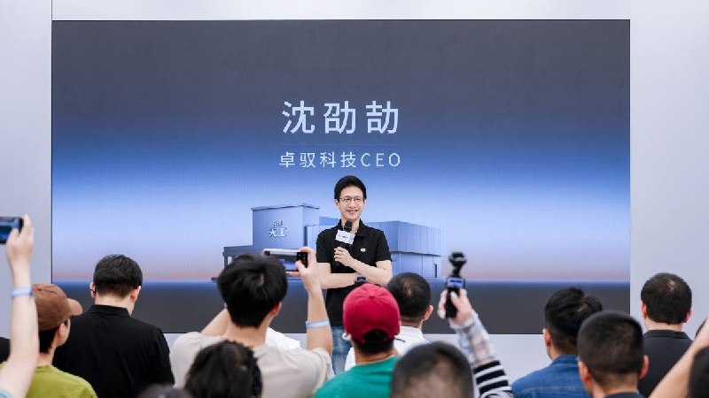 对话卓驭 CEO 沈劭劼：汽车在被撞前 0.01 秒退出智驾肯定是不行的