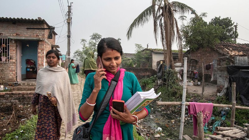 Smartphones and AI are remaking rural India
