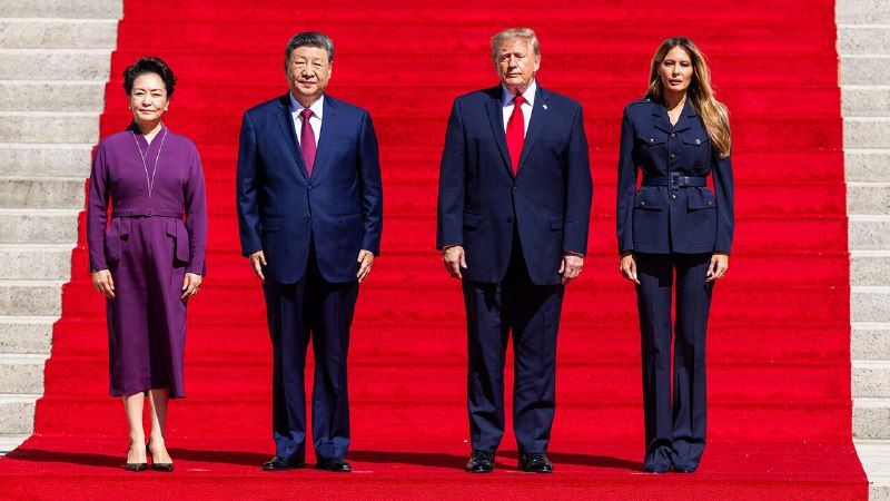 America and China’s leaders indulge in pageantry as crises mount