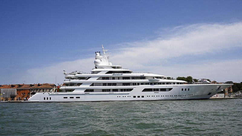 In Italy, America does business on the ambassador’s yacht