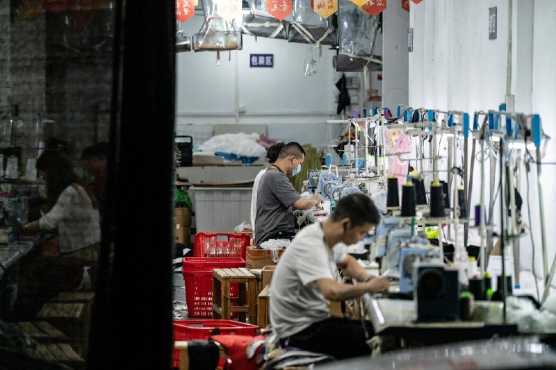 人民币疲软与出口退税：中国出口繁荣背后的两大政策