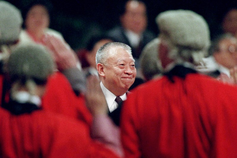 香港主权移交后首任行政长官董建华逝世