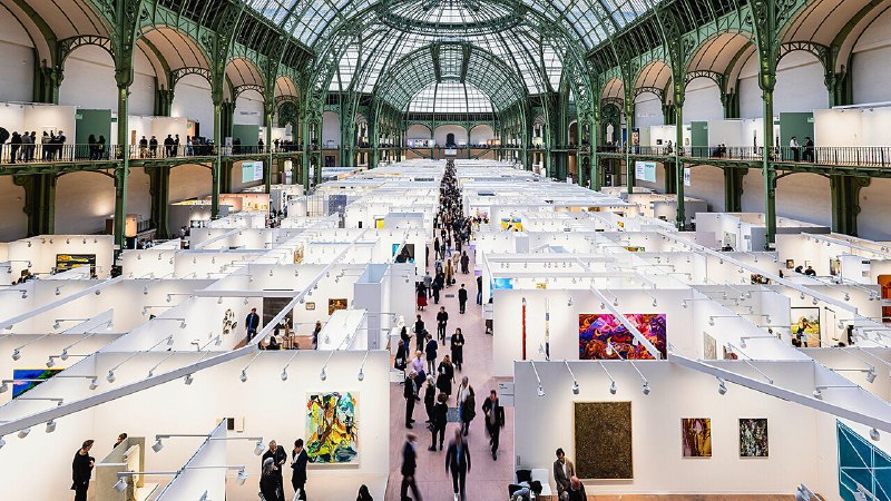 Are there too many art fairs?