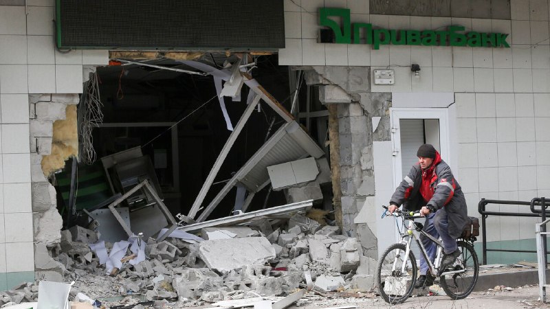 How Ukraine’s biggest bank is run in a war zone