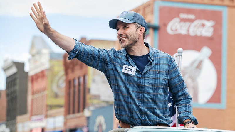 Americans are sick of Republicans and Democrats. Can independents win?