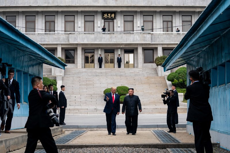 特朗普向金正恩示好，习近平或借机“卖人情”？