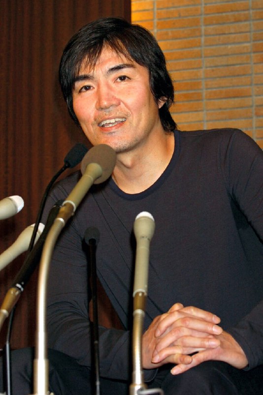 畅销推理小说作家东野圭吾去世，终年68岁