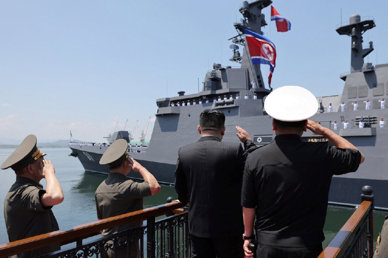 朝鲜“崔贤号”驱逐舰服役，凸显金正恩海军核武化雄心