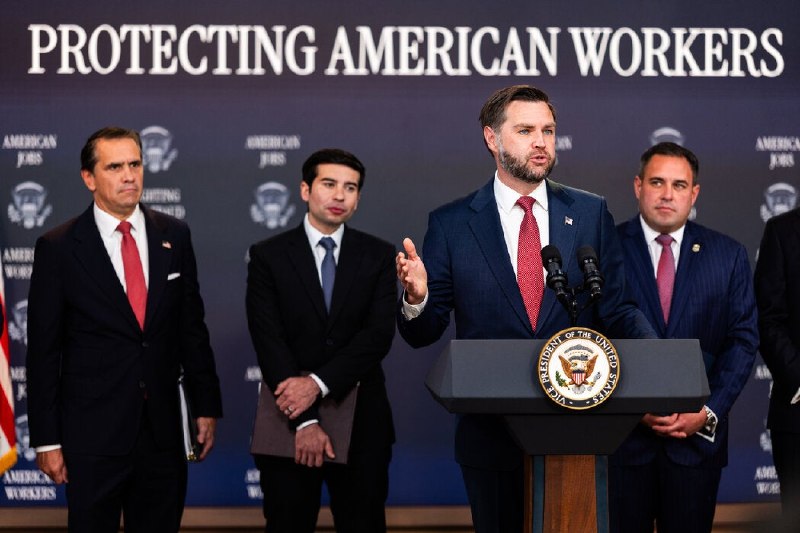 美政府暂停微软等科技公司绿卡项目资格