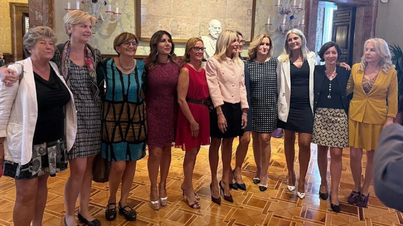 Italy’s politicians are obsessed with short skirts