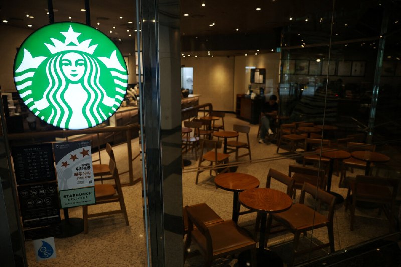 韩国星巴克为何全体停业上“历史课”？