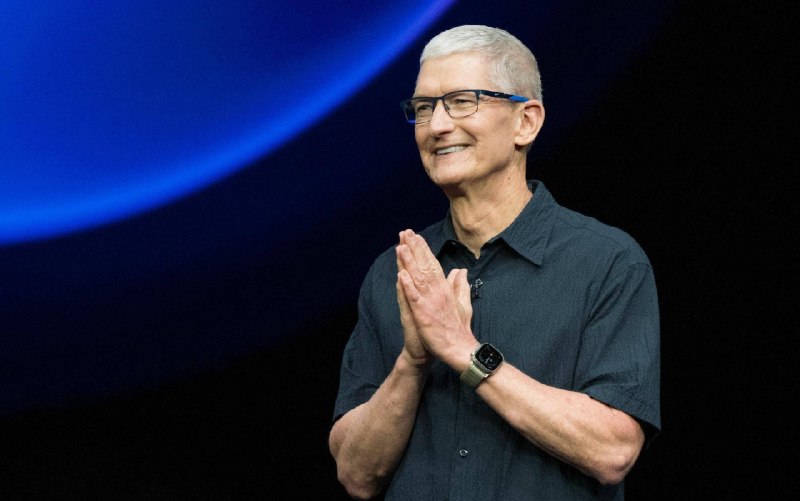 早报｜对话库克：Apple Watch要做「个人守护者」/华为折叠屏出货量突破2000万台/DeepSeek拟入局具身智能