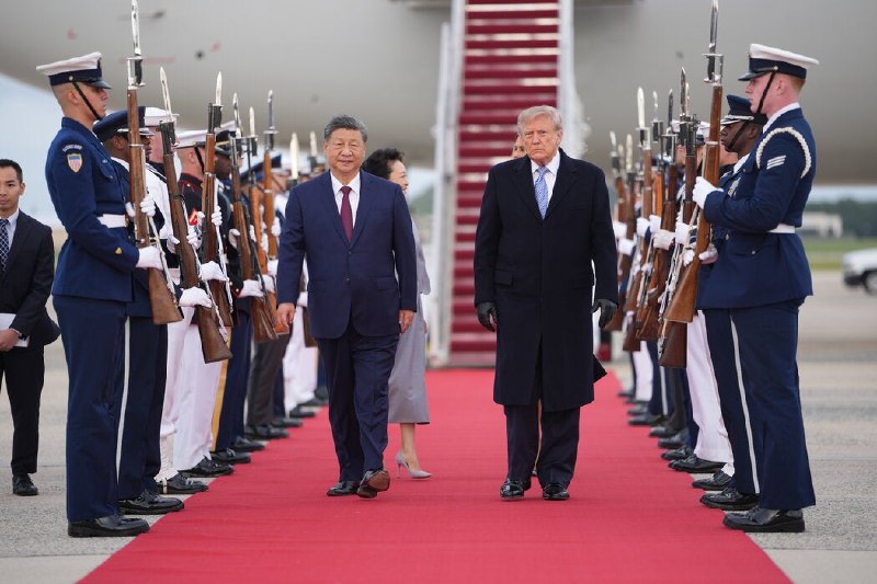 习近平抵美，特朗普罕见前往安德鲁斯联合基地迎接